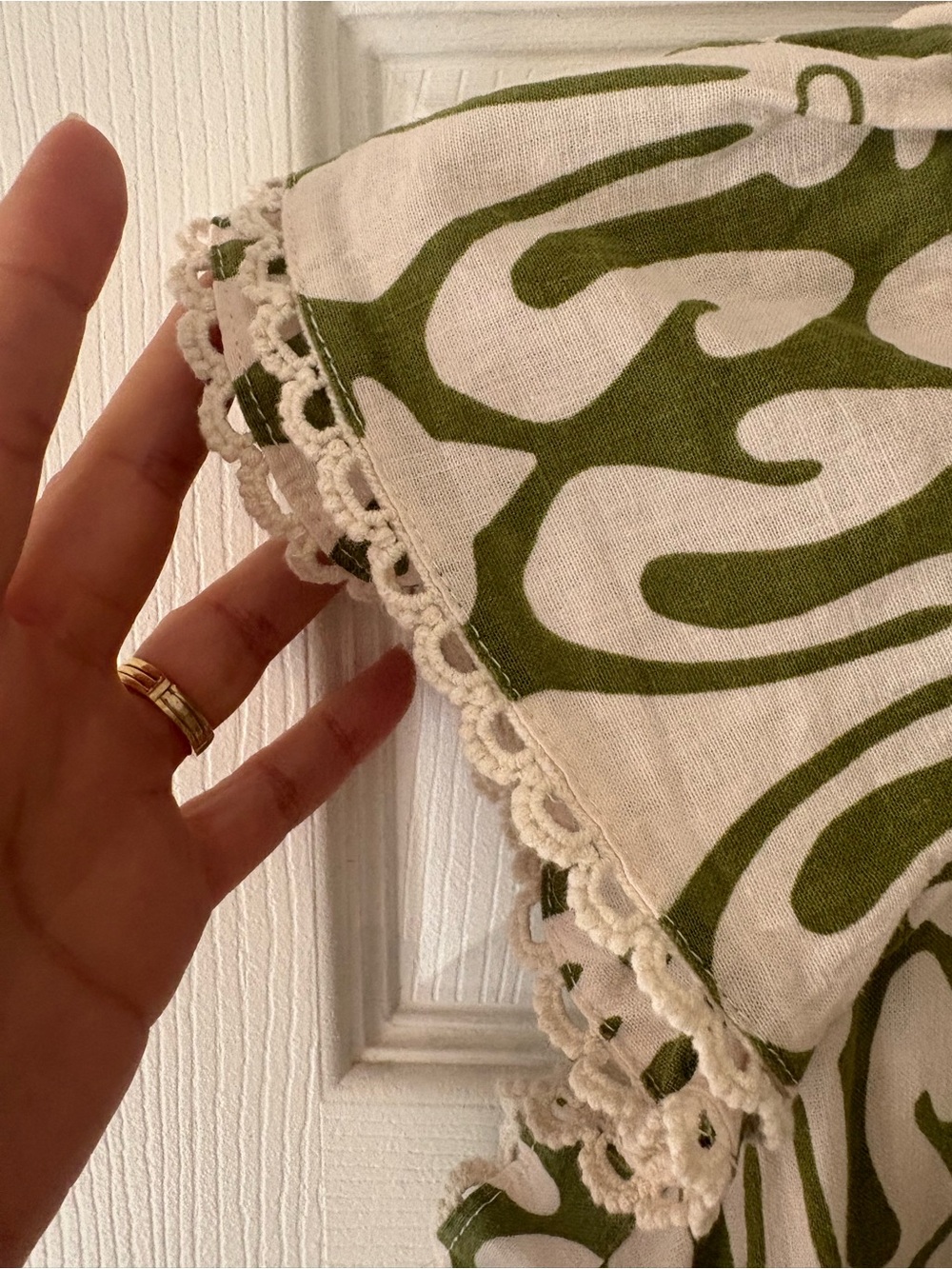Christian Siriano Olive & Cream Patterned Flutter Sleeve Top - Picture 5 of 11